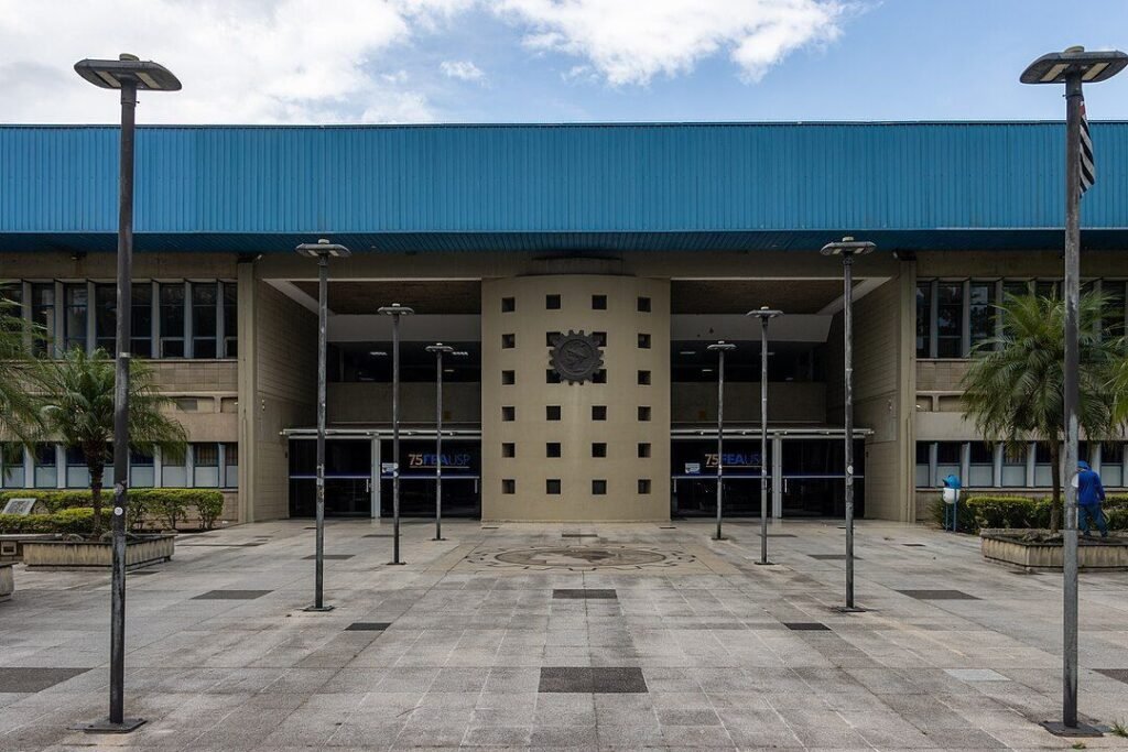 FEAUSP: cursinho pré-vestibular está com inscrições abertas para 2025 CNN Brasil
