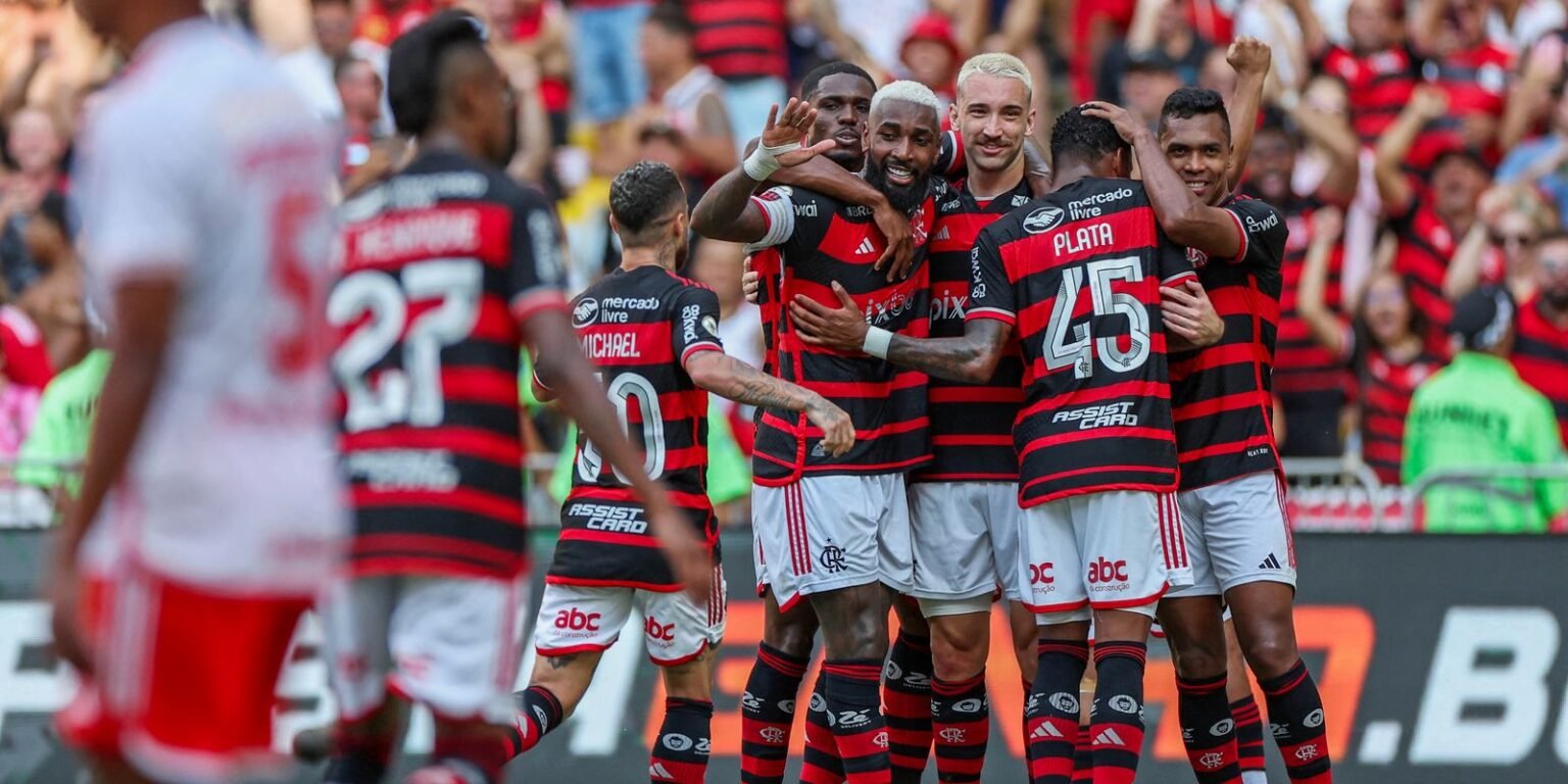 Flamengo vence e tira Inter da briga pelo titulo brasileiro