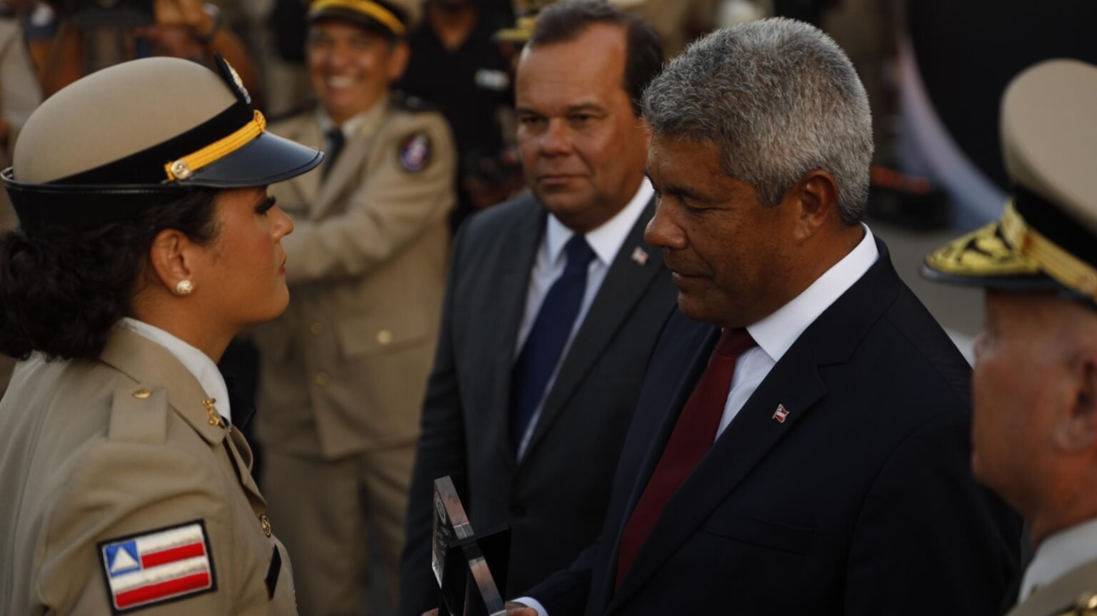 Polícia Militar forma 1643 novos soldados na Bahia; 976 em Salvador Logo