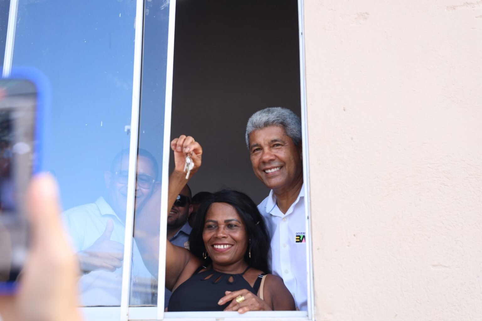 Moradores de Jiquiriçá recebem moradias do programa Bahia, Minha casa e escola de tempo integral Logo