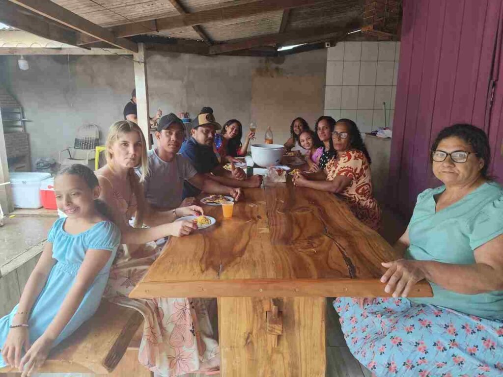 Família de Rondônia celebra Natal com churrasco e tradições locais IMG 20241225 122657 Easy Resize.com