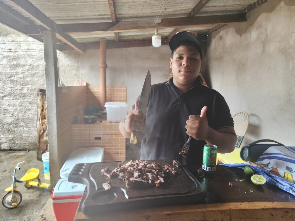 Família de Rondônia celebra Natal com churrasco e tradições locais 3 IMG 20241225 122727