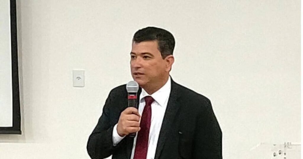 Ex-superintendente da SSP-BA é preso em operação contra fraudes e desvios salvador noticia rogerio magno policia federal e ex superintendente da ssp bahia Easy Resize.com