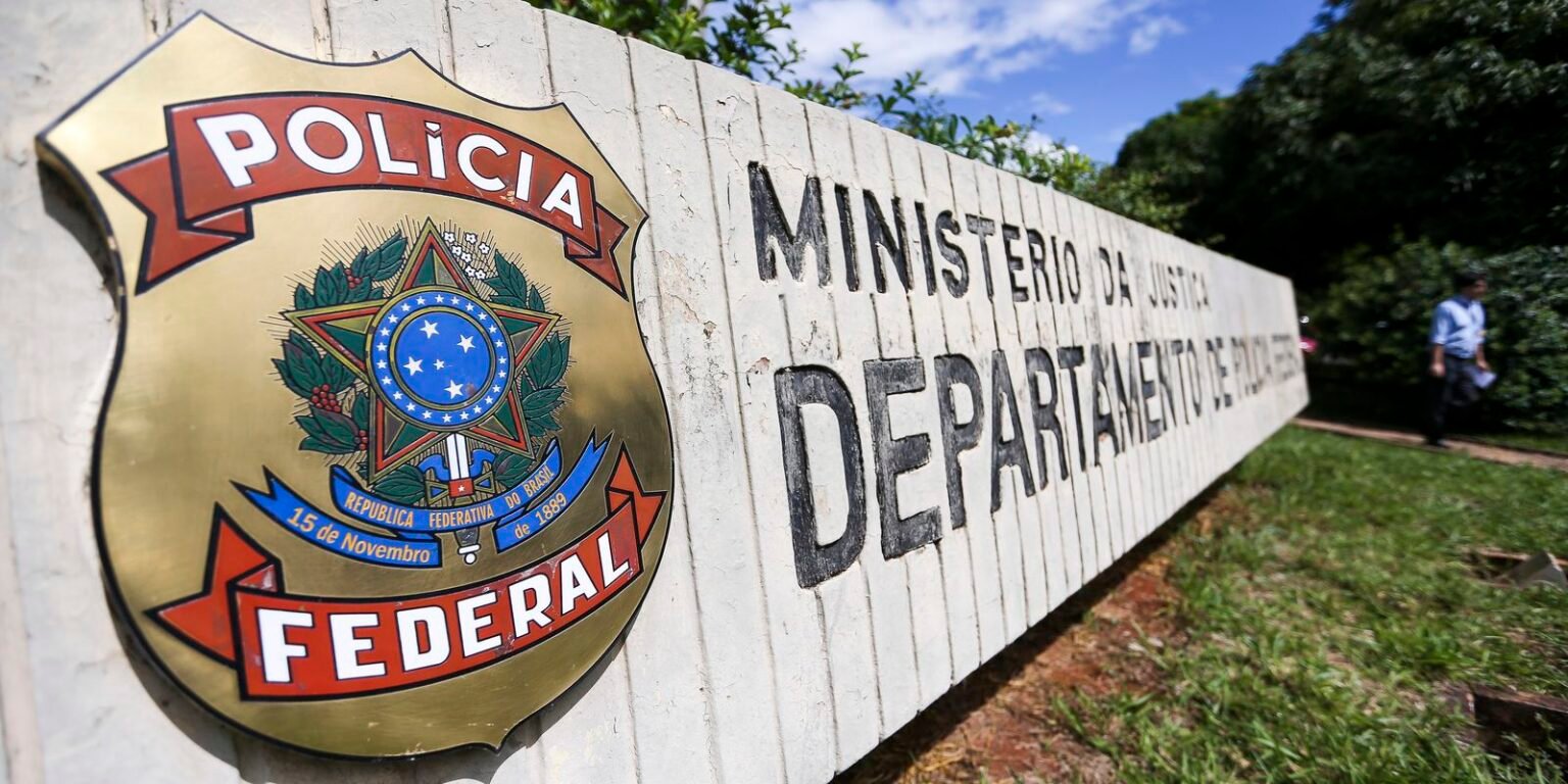 Polícia Federal abre inquérito para investigar R$ 4,2 bi em emendas sede da policia federal em brasilia0505202670