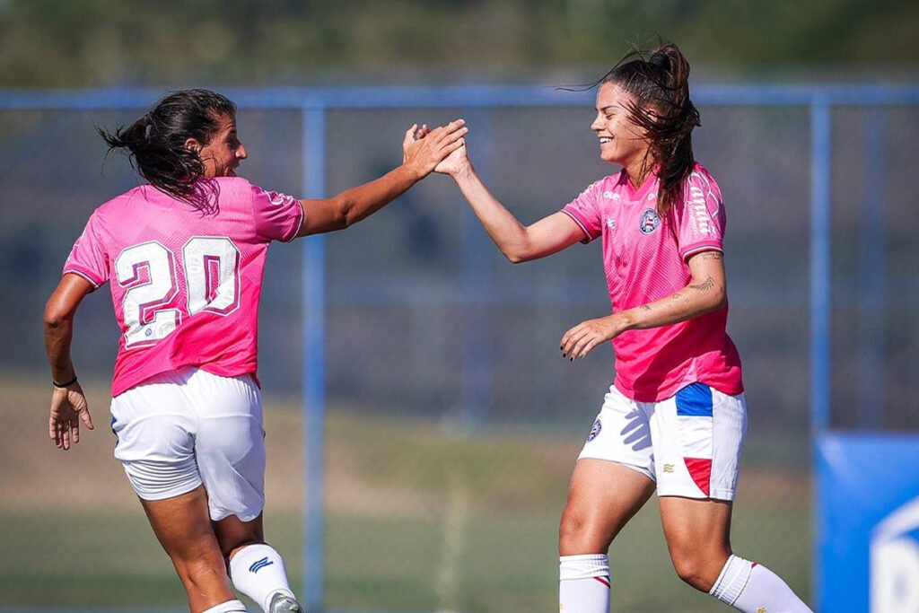 Feminino: Bahia enfrenta a seleção do Paraguai com transmissão ao vivo nesta noite time feminino do bahia em jogo 2