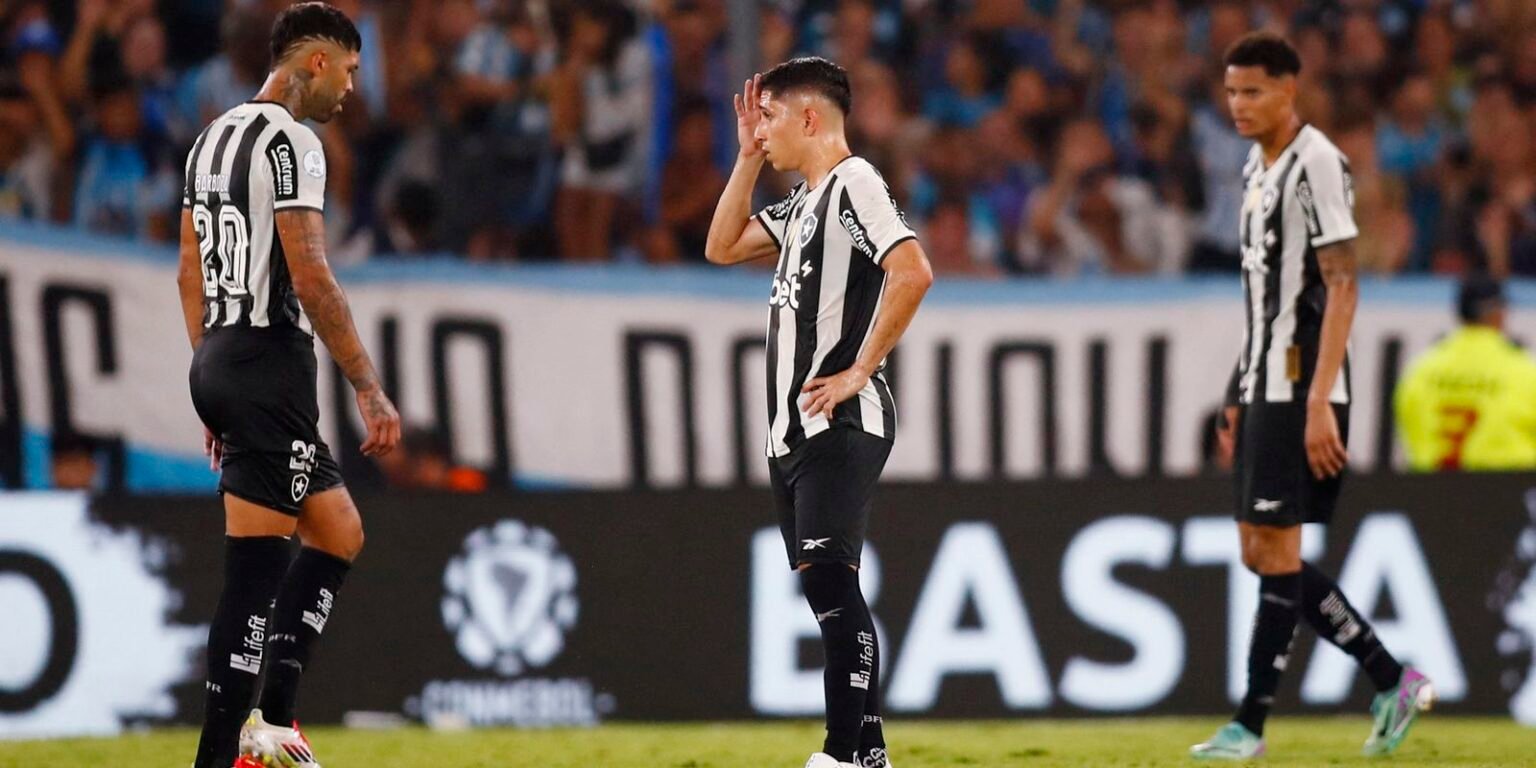 Botafogo perde para o Racing e se complica na Recopa