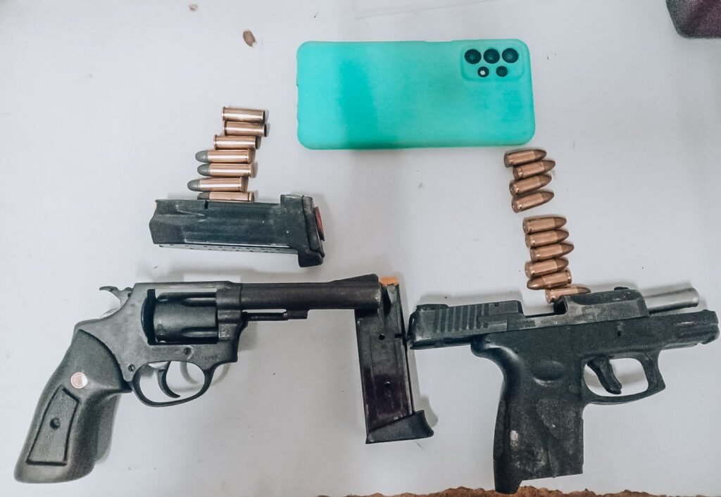 PM apreende duas armas de fogo em Mata de São João PM apreende duas armas de fogo em Mata de São João – Secretaria da Segurança Pública – Bahia