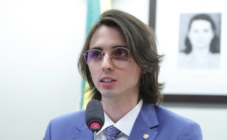 Projeto dá prazo para município adaptar legislação à Lei Geral das Antenas img20240514182009522