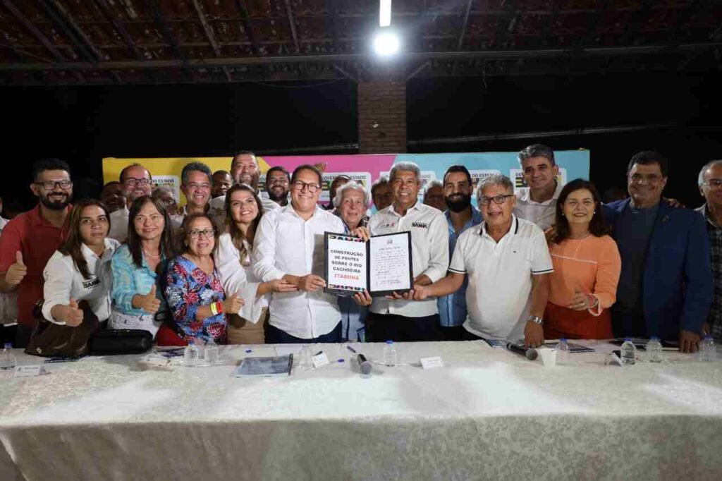 Jerônimo realiza encontro com empresários, sindicalistas e lideranças políticas da região de Itabuna salvador noticia Itabuna. Fotos Wuiga RubiniGOVBA 8 Easy Resize.com