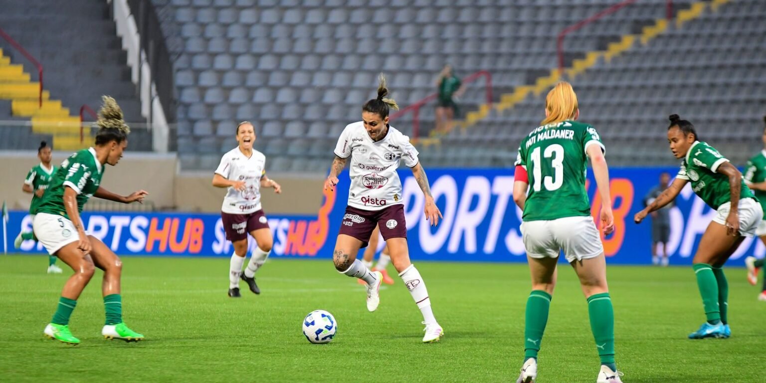 Ferroviaria vence para continuar na lideranca do Brasileirao feminino
