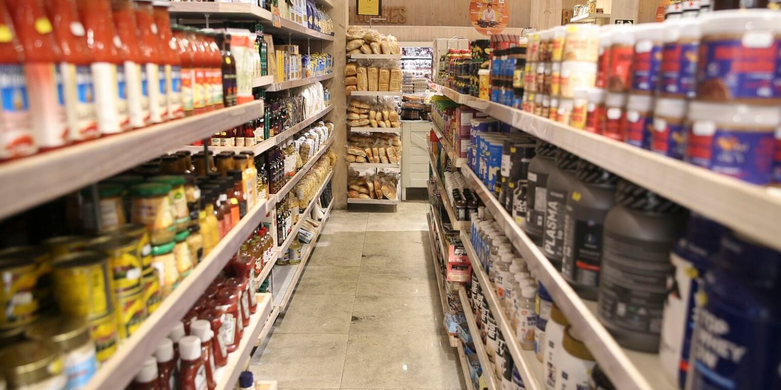 Supermercados paulistas faturaram R$ 328 bilhões em 2024