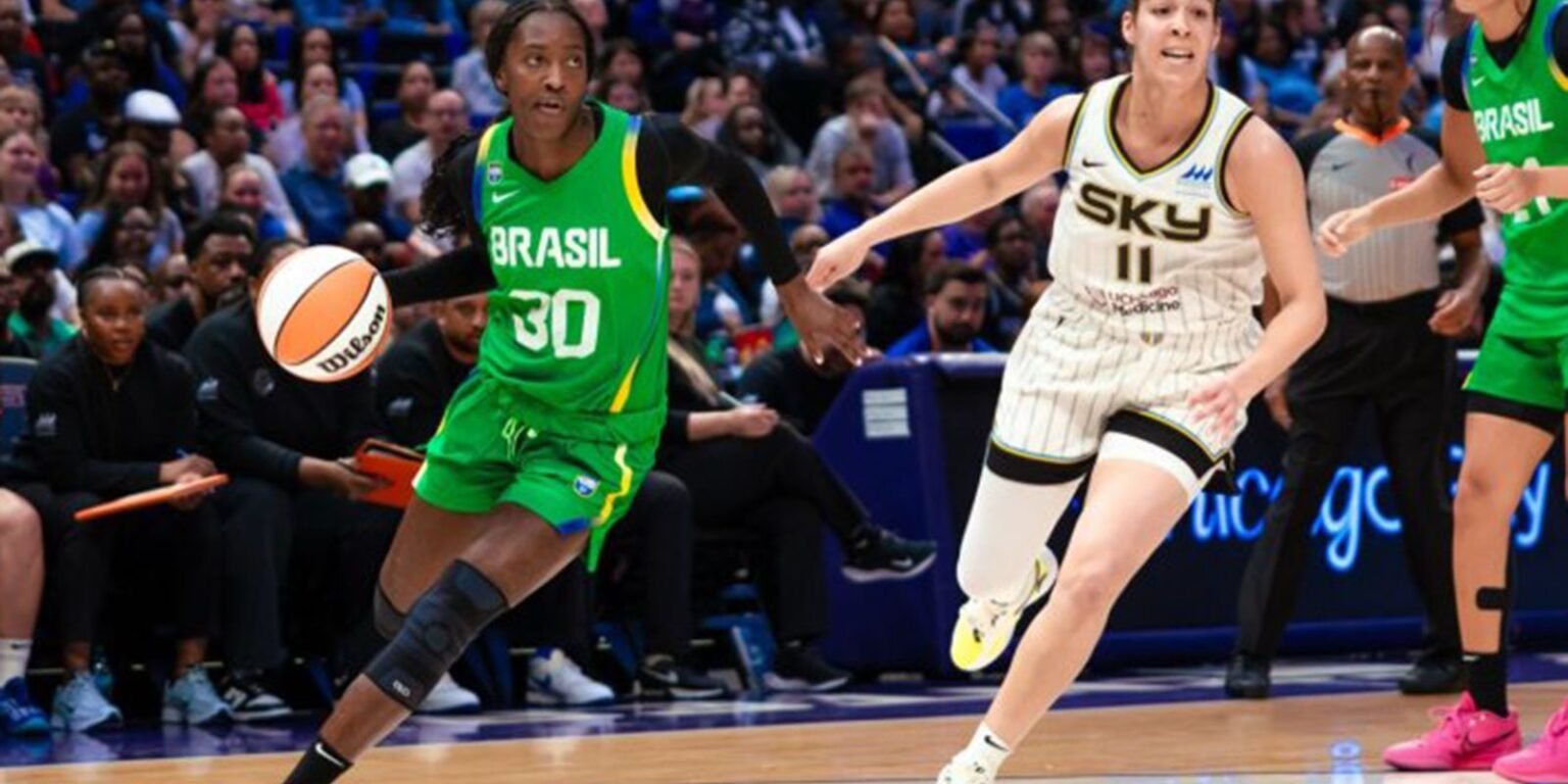 Em tour pelos EUA selecao brasileira cai para o Chicago