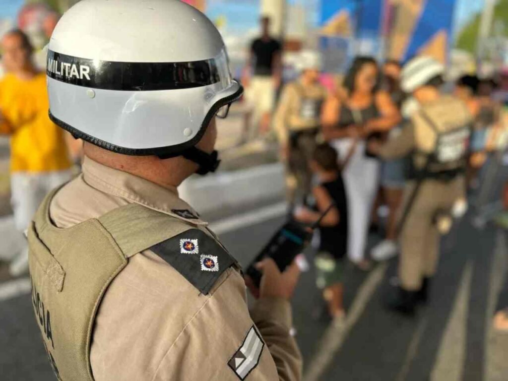 IVfkTPB4 Policia Militar no circuito da Micareta de Feira 1024x768 Easy Resize.com
