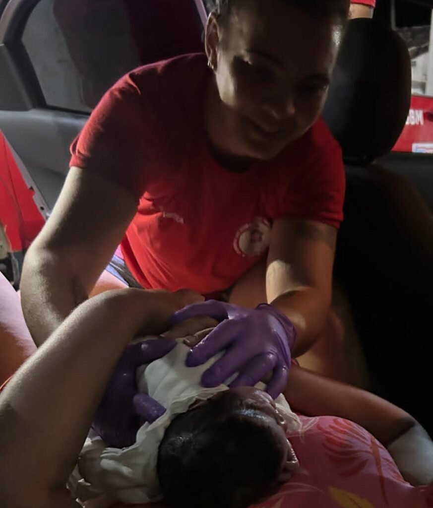 Bebê nasce dentro do quartel de bombeiros Ilhéus Bebê nasce dentro do quartel de bombeiros Ilhéus – Secretaria da Segurança Pública – Bahia