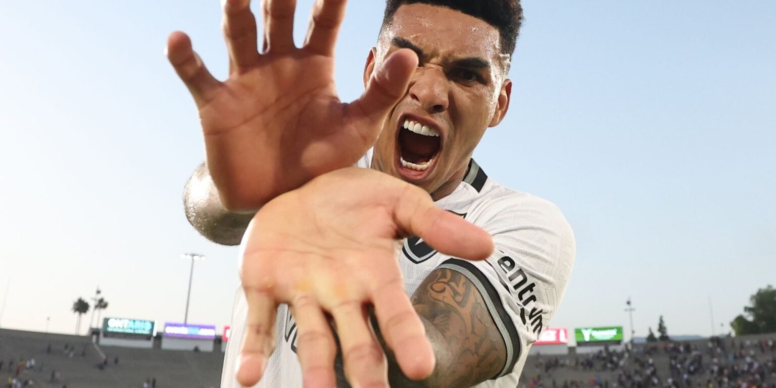 Mundial de Clubes Botafogo mostra que ainda podemos com os