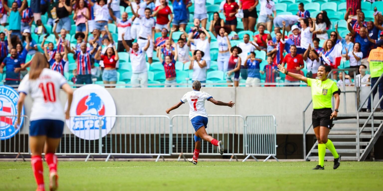 Rhaizza marca tres e Bahia derrota Ferroviaria no Brasileiro feminino