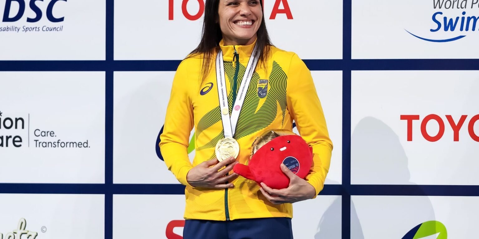 maria carolina santiago wr3750