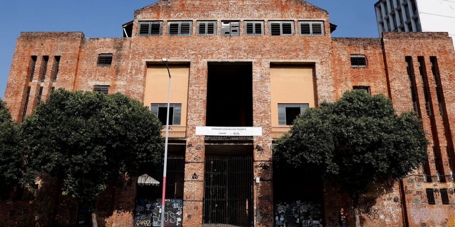 Andre Rebouças é homenageado com nome de prédio na Pequena África rbr3187