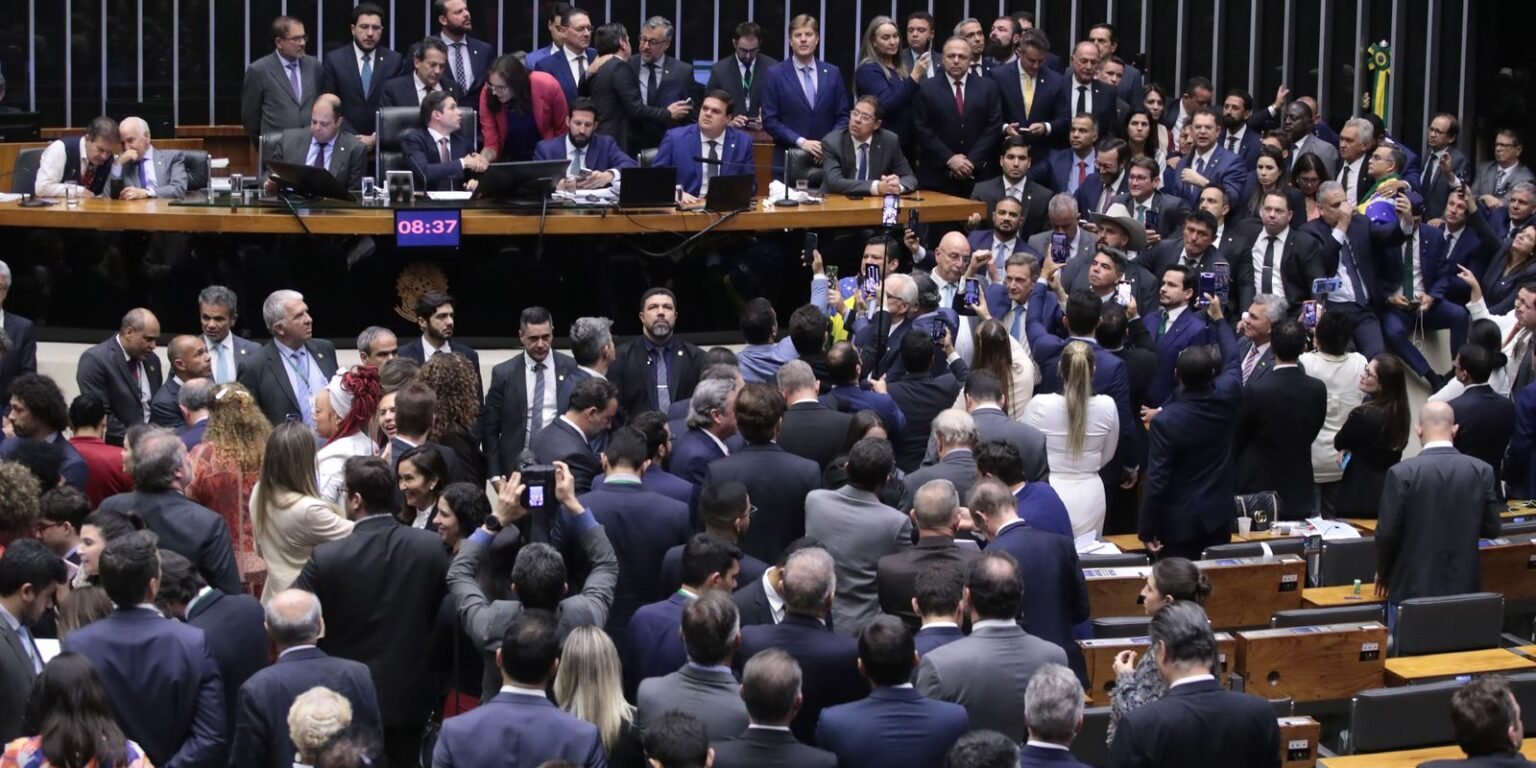 votacao da urgencia da anistia bruno spada camara dos deputados