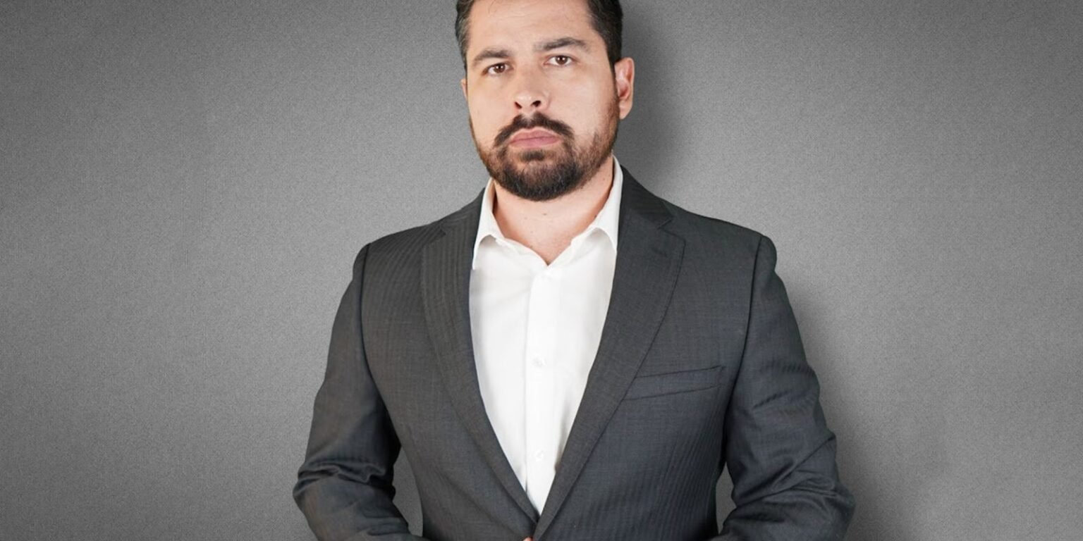 Moraes assina carta para intimar Paulo Figueiredo nos Estados Unidos channels4 profile