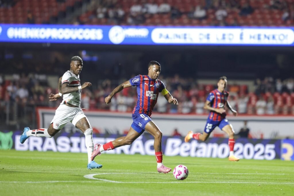 Bahia leva gols no primeiro tempo e perde para o São Paulo fora de casa sao paulo bahia