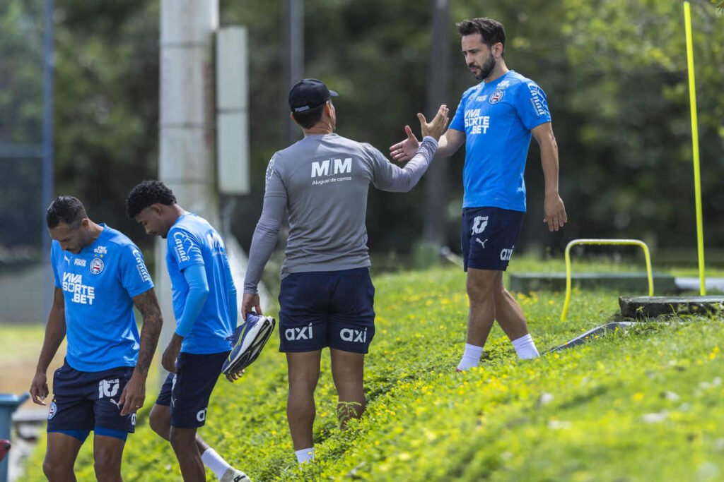 Descanso, treinos e DM: saiba como o Bahia usará a semana livre no calendário treino74