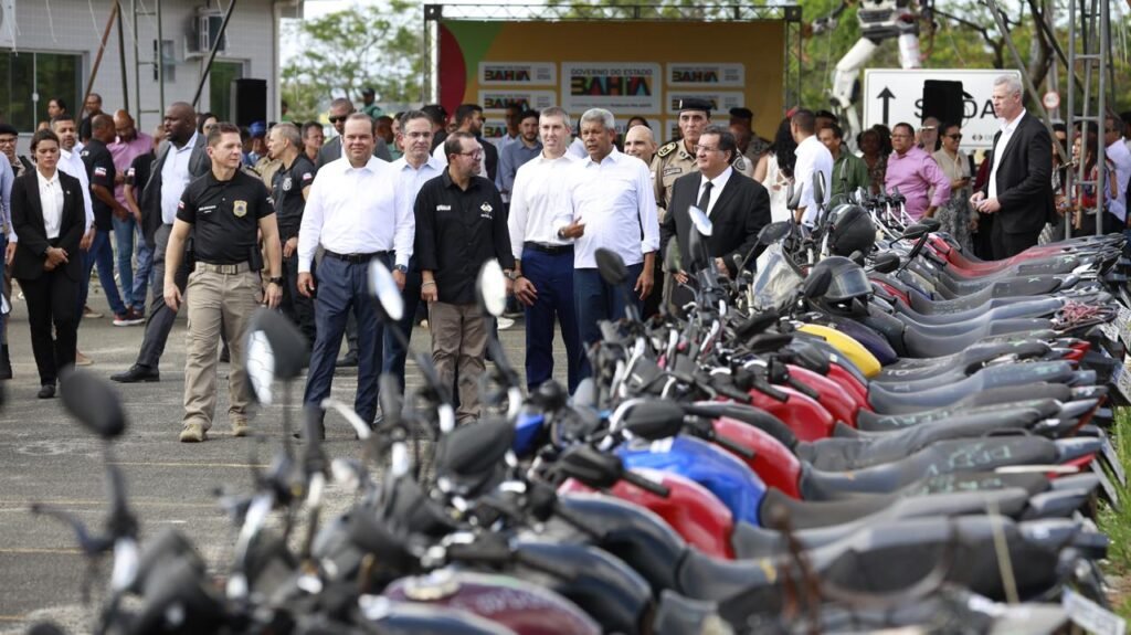 Governo da Bahia entrega veículos recuperados aos proprietários legítimos no Dia D da Operação Ressonância Entrega veiculos recuperados. Foto Feijao AlmeidaGOVBA 2 0 1