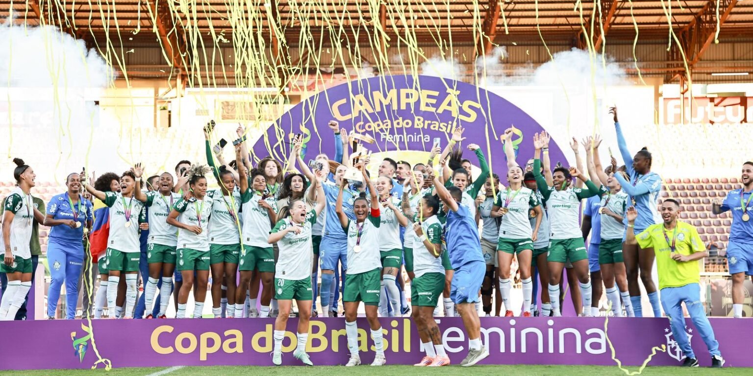 Palmeiras derrota Ferroviaria e conquista Copa do Brasil feminina