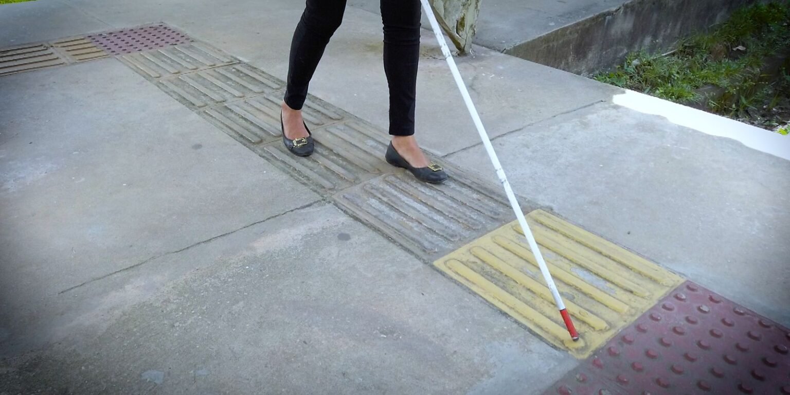 Hoje é Dia: Dezembro Vermelho, pessoas com deficiência e samba em foco apenas 53 das vagas de trabalho reservadas para pessoas com deficiencia estao ocupadas 0