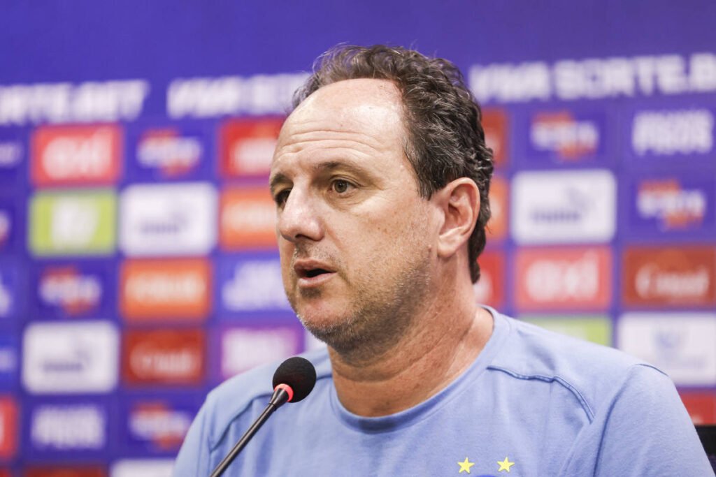 Ceni vê domínio sobre o Vasco e projeta jogo no Sul: “Necessário vencer fora” ceni63