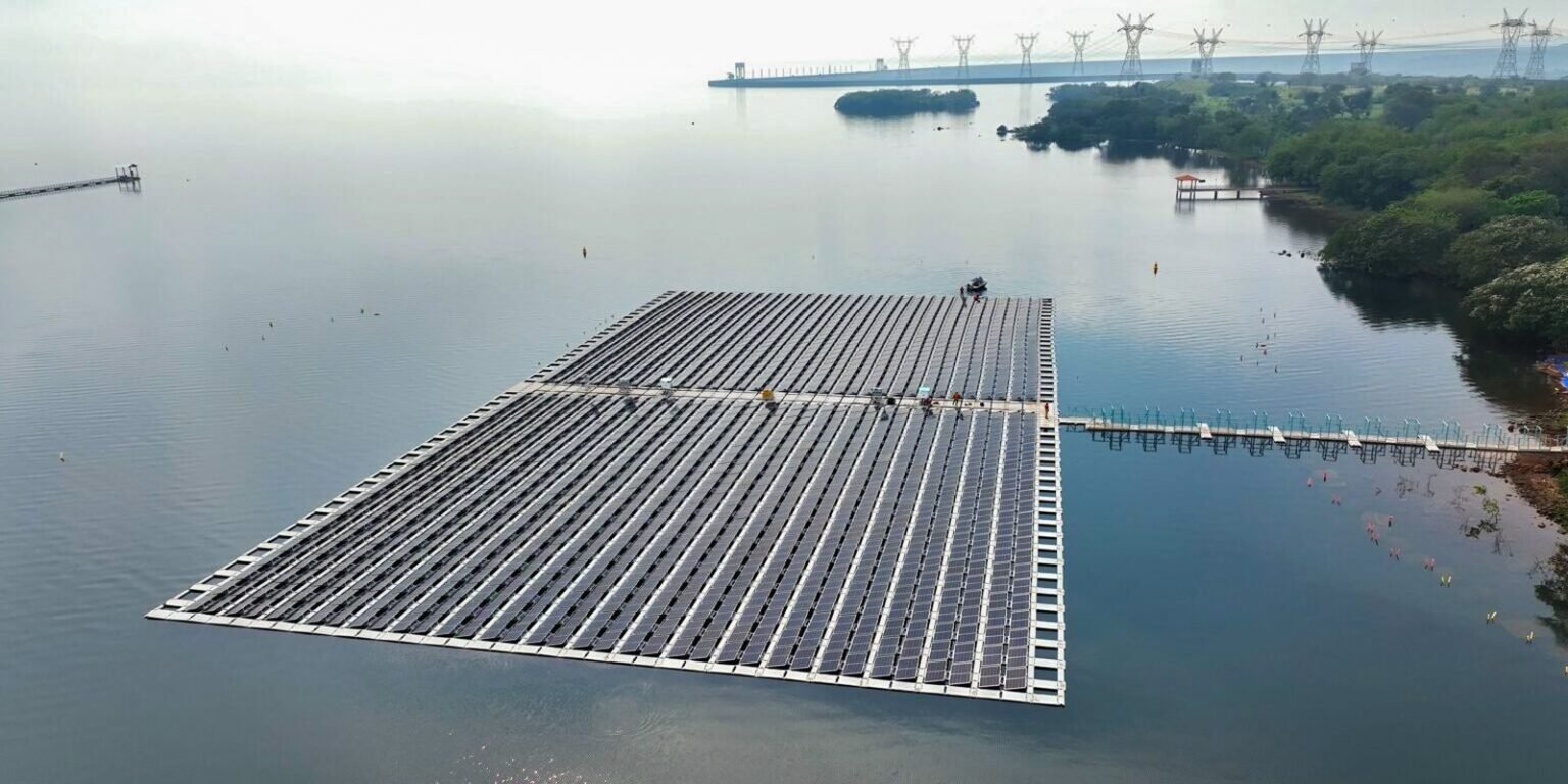 Brasil e Paraguai retomam em dezembro negociações sobre Itaipu usina de itaipu termina montagem de ilha solar01