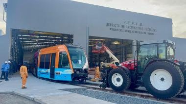 Trens do VLT já estão em preparação para início da operação assistida em 2026 Foto20Renato20RibeiroCTB2028229