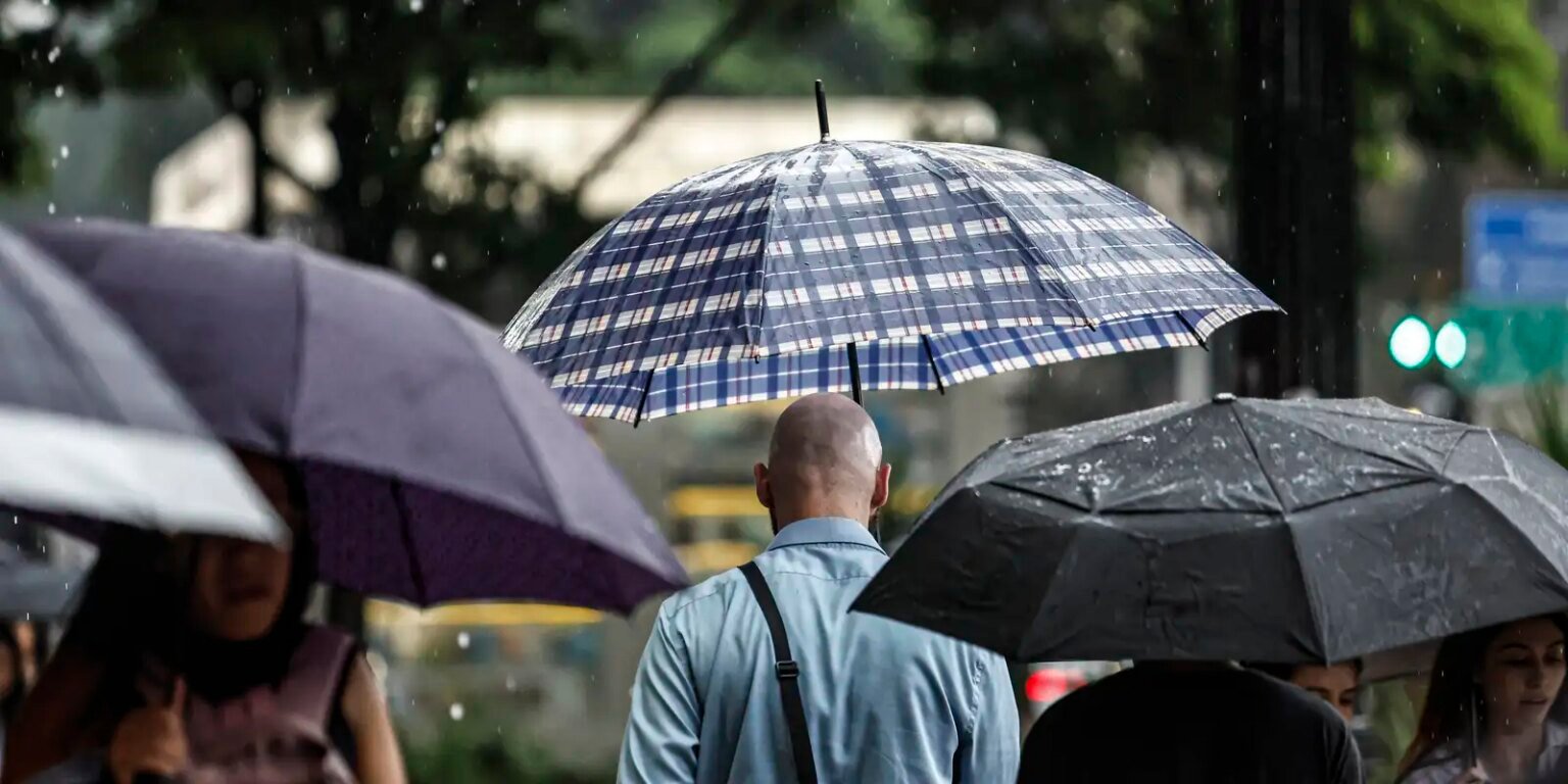 Tempestade deixa 129 mil clientes sem luz na grande São Paulo chuva mudanca tempo 01
