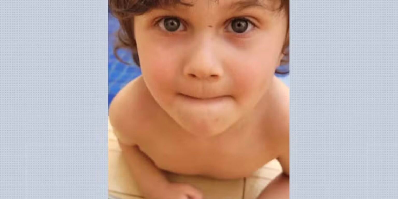 Criança cai de 10º andar de prédio e sobrevive foto copiar