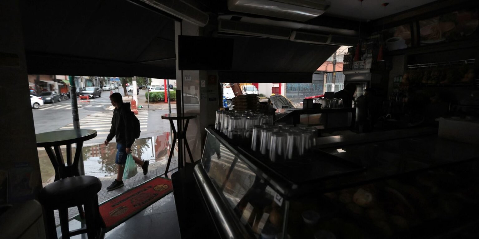 Inmet emite alerta de tempestade e vento na Região Sul pint2843