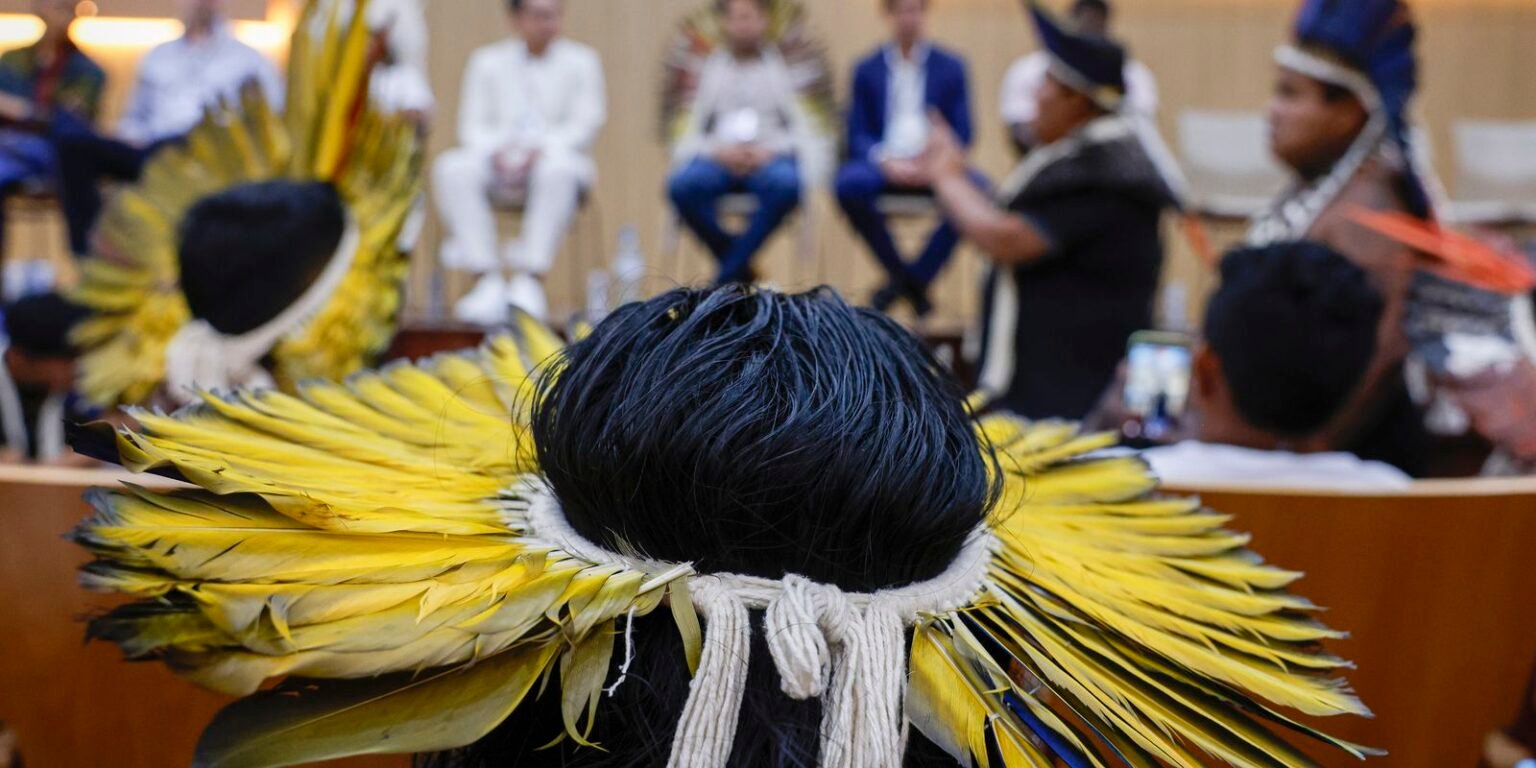 Vestibular da USP vai cobrar obras indígenas e quadrinhos rbr7101