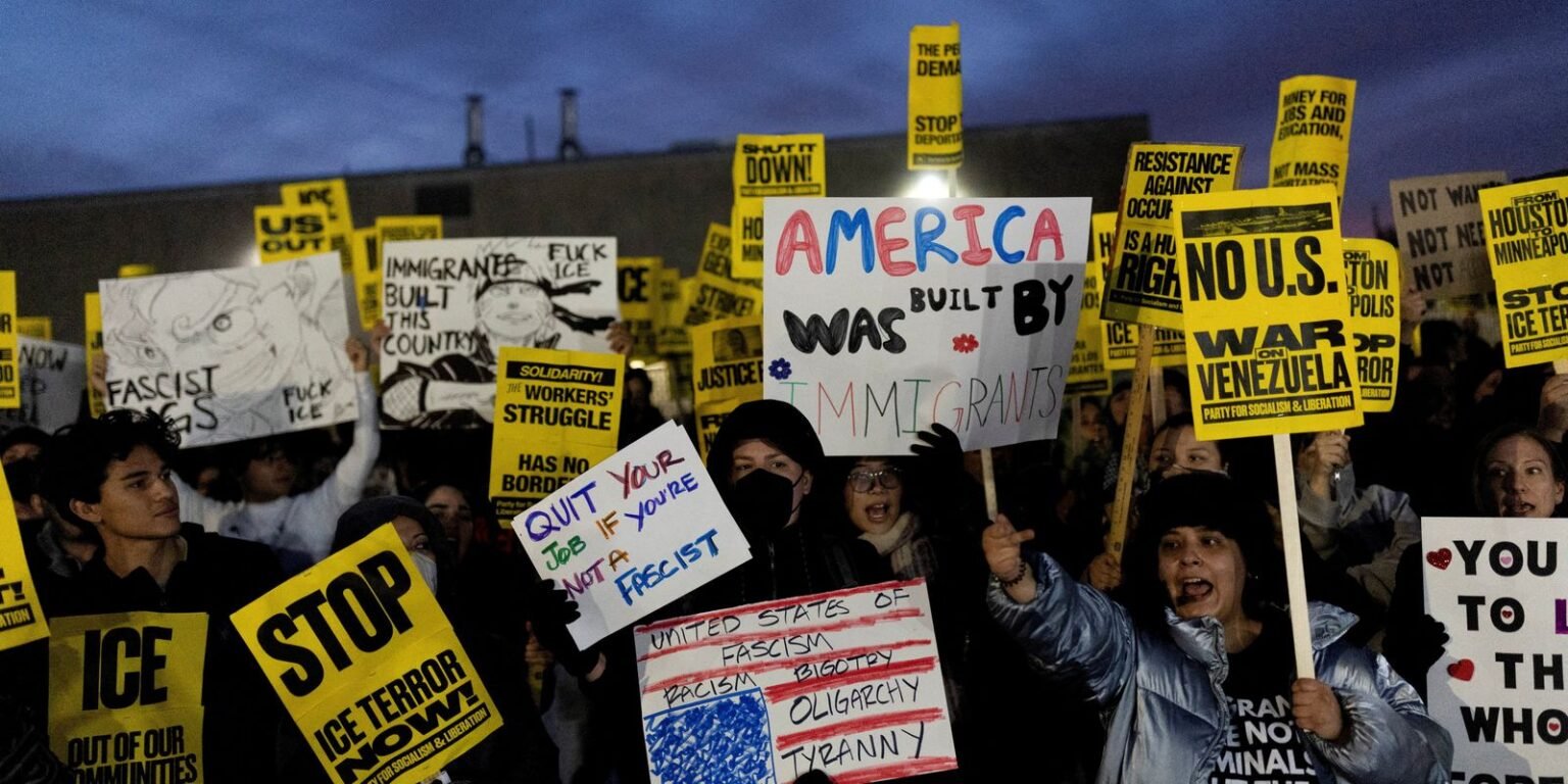 2026 01 31t060803z 1365057558 rc2vbjawtxxp rtrmadp 3 usa trump protests