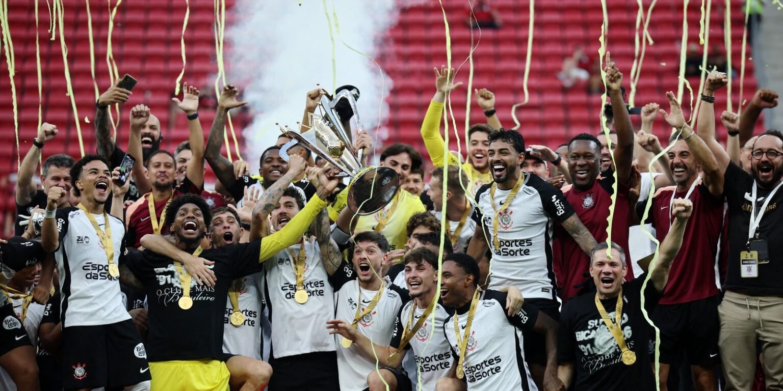 Corinthians vence Flamengo e é bicampeão da Supercopa Rei 2026 02 01t222609z 1934183269 up1em211qbjf7 rtrmadp 3 soccer brazil fla cth report