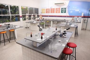 Governo do Estado inaugura modernização do Colégio Estadual de Tempo Integral Raphael Serravalle, em Salvador Foto20AndrC3A920Fofano202811629