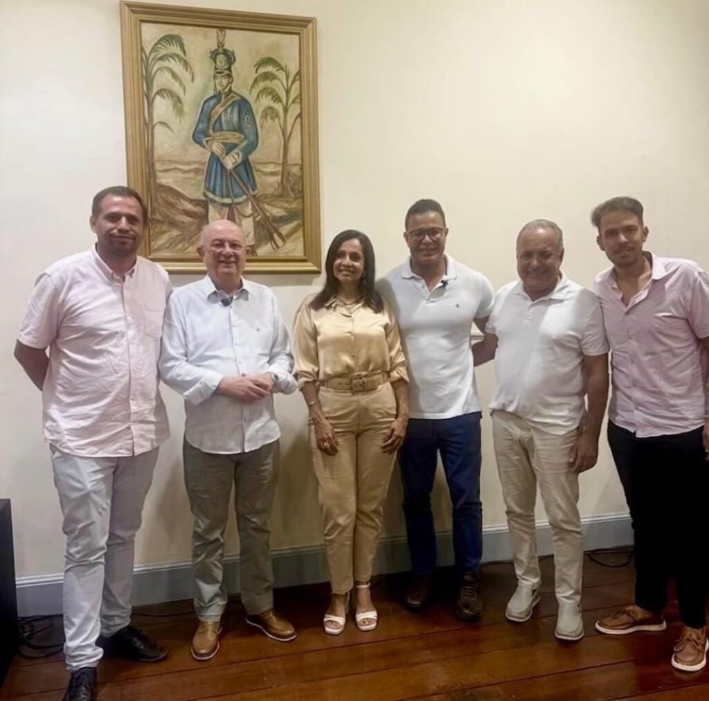 Com apoio de Zé Ronaldo, grupos políticos em Araci se unem pela pré-candidatura de Silva Neto a deputado estadual IMG 20260326 WA0109
