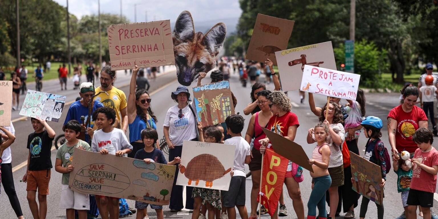 Protesto pede retirada de área ambiental do projeto de socorro ao BRB manifestacao serrinha bdm mc abr 15032026 5