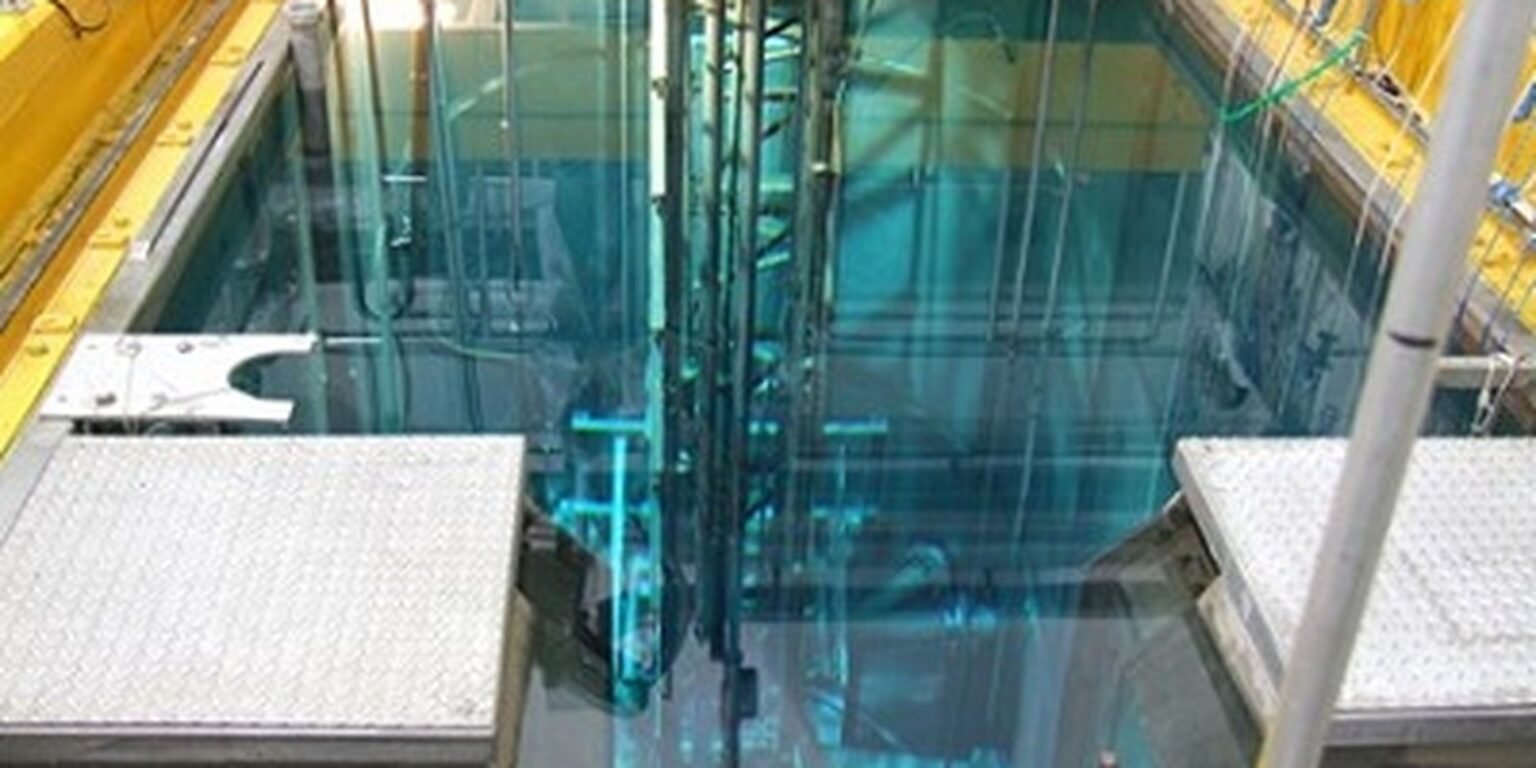 Superaquecimento de reator deve atrasar atividades de pesquisa piscina iear1