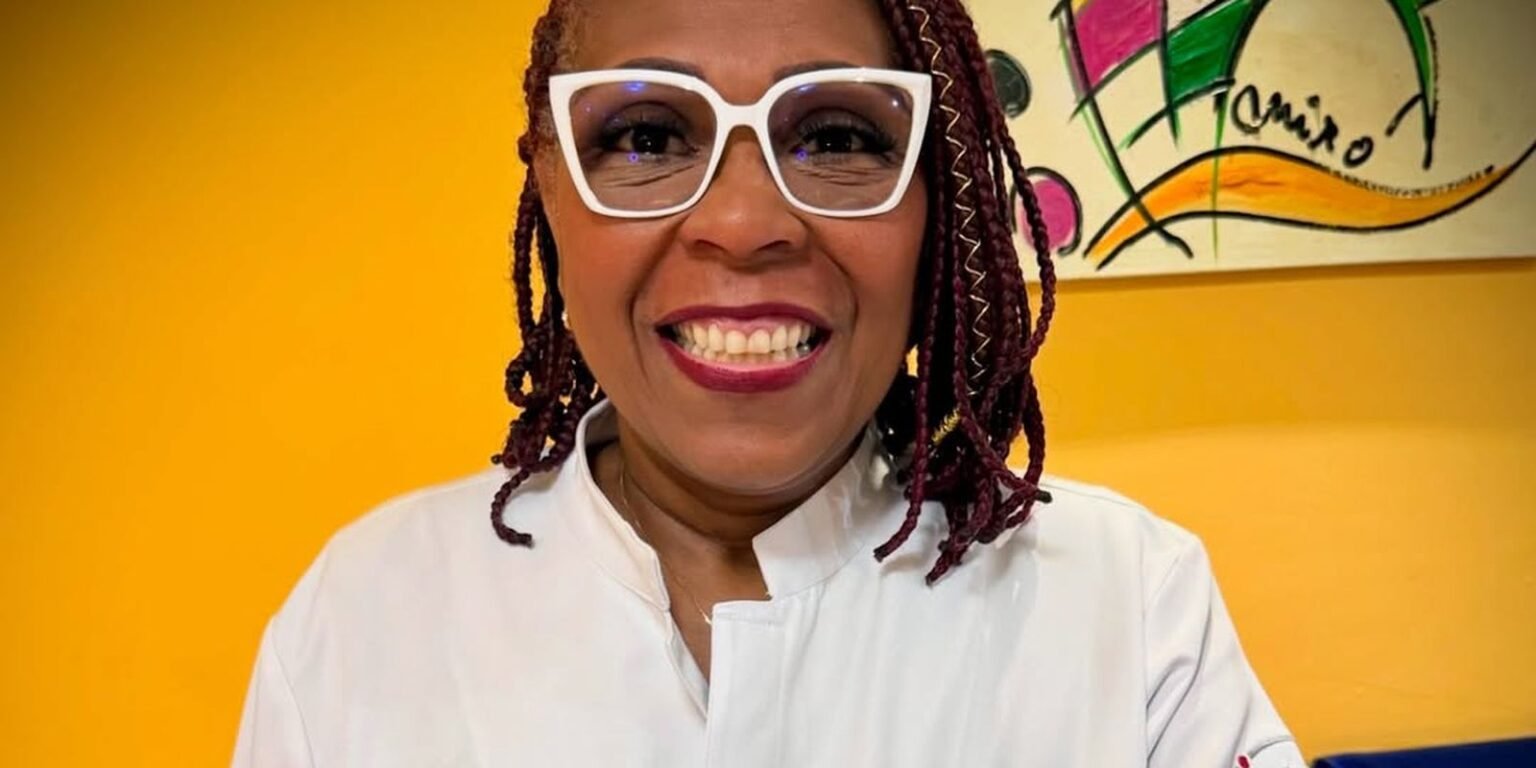 por tras de cada mulher que chega no consultorio.existe uma historia marcada por dor duvidas e fras