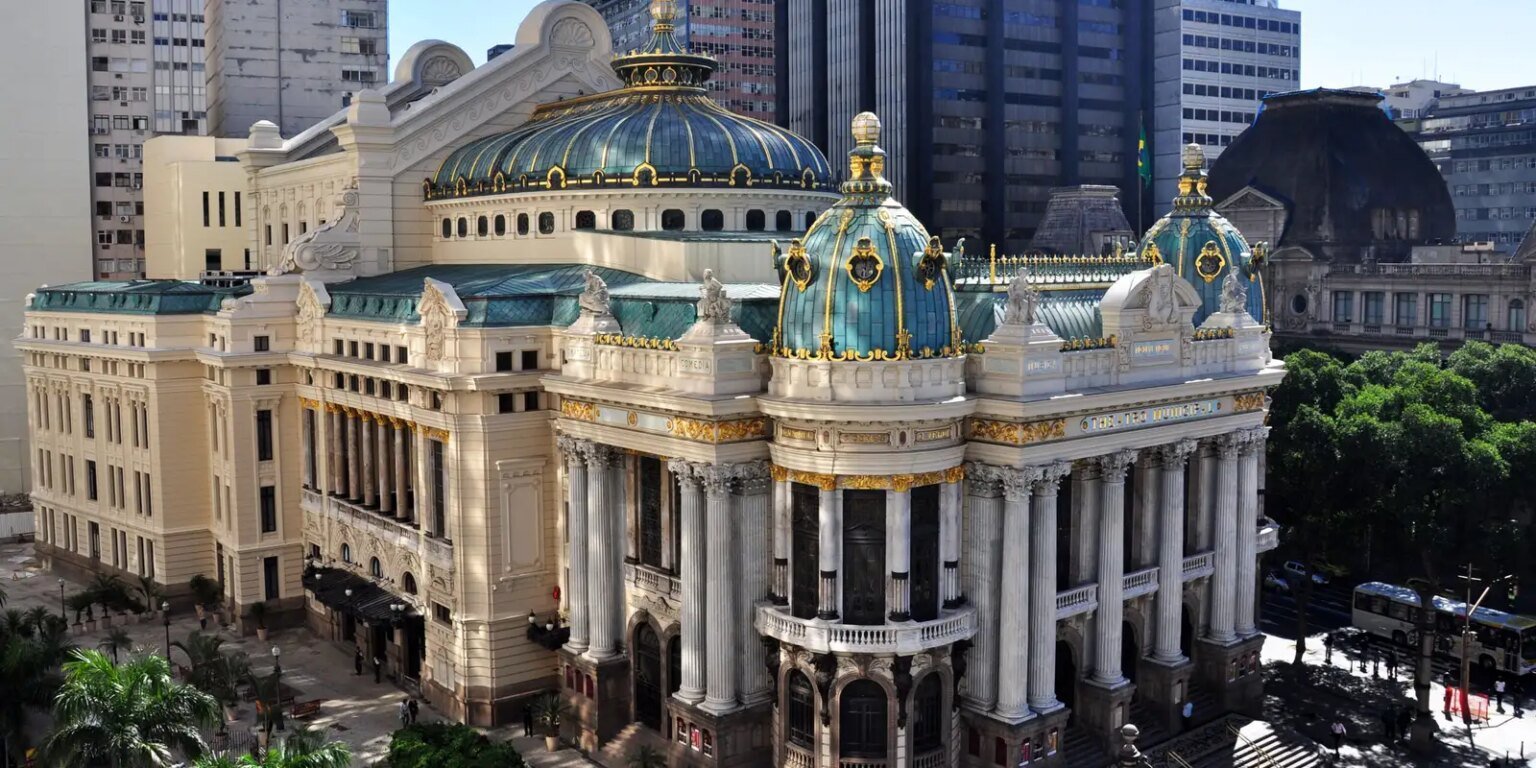 theatro municipal scaled