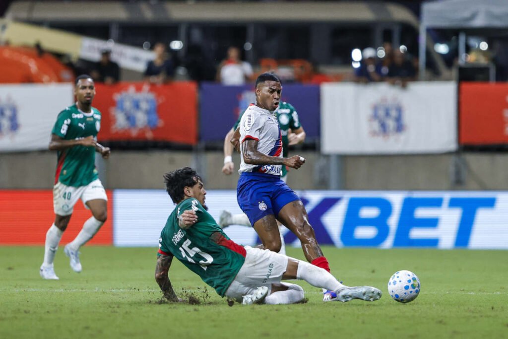 Bahia leva 2 a 1 do Palmeiras e perde primeiro jogo em casa na Série A bahia palmeiras