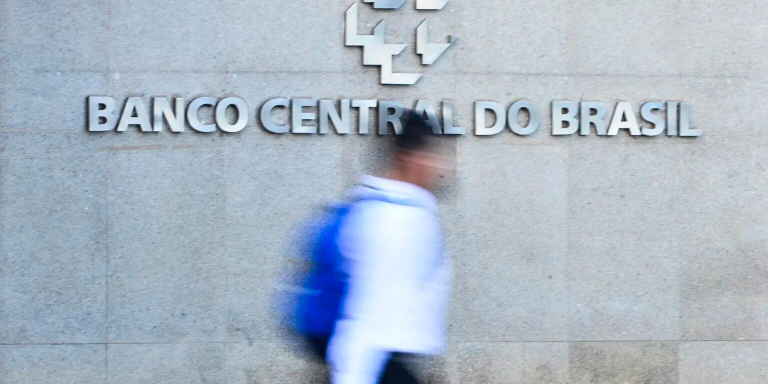 banco central mcajr abr 0104222273 0