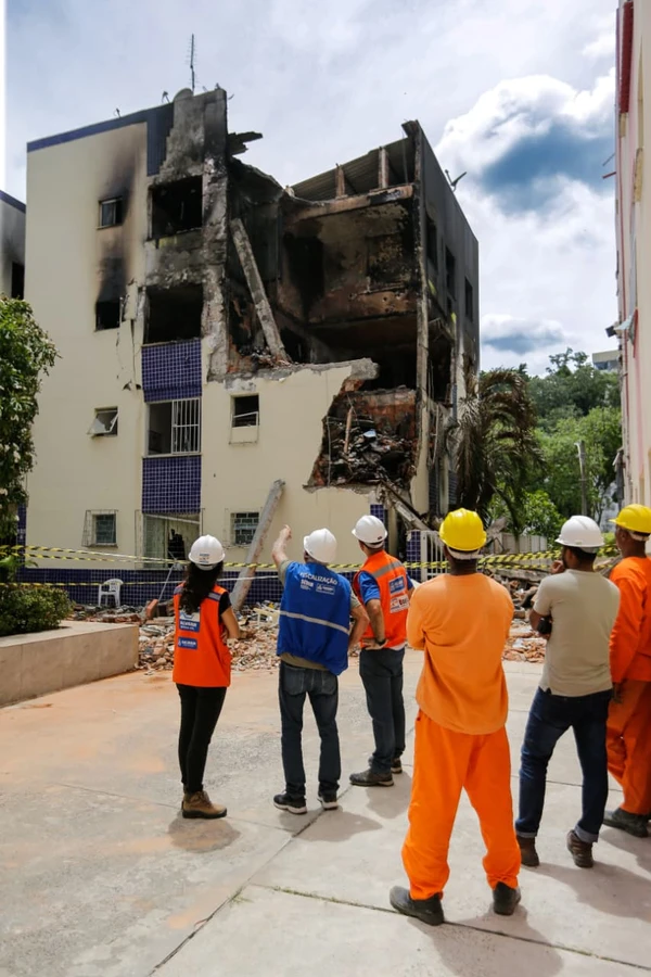 Demolição de prédio atingido por explosão no Stiep começa nesta quarta (8) codesal faz vistoria em predios afetados por explosao no stiep 3164704 article