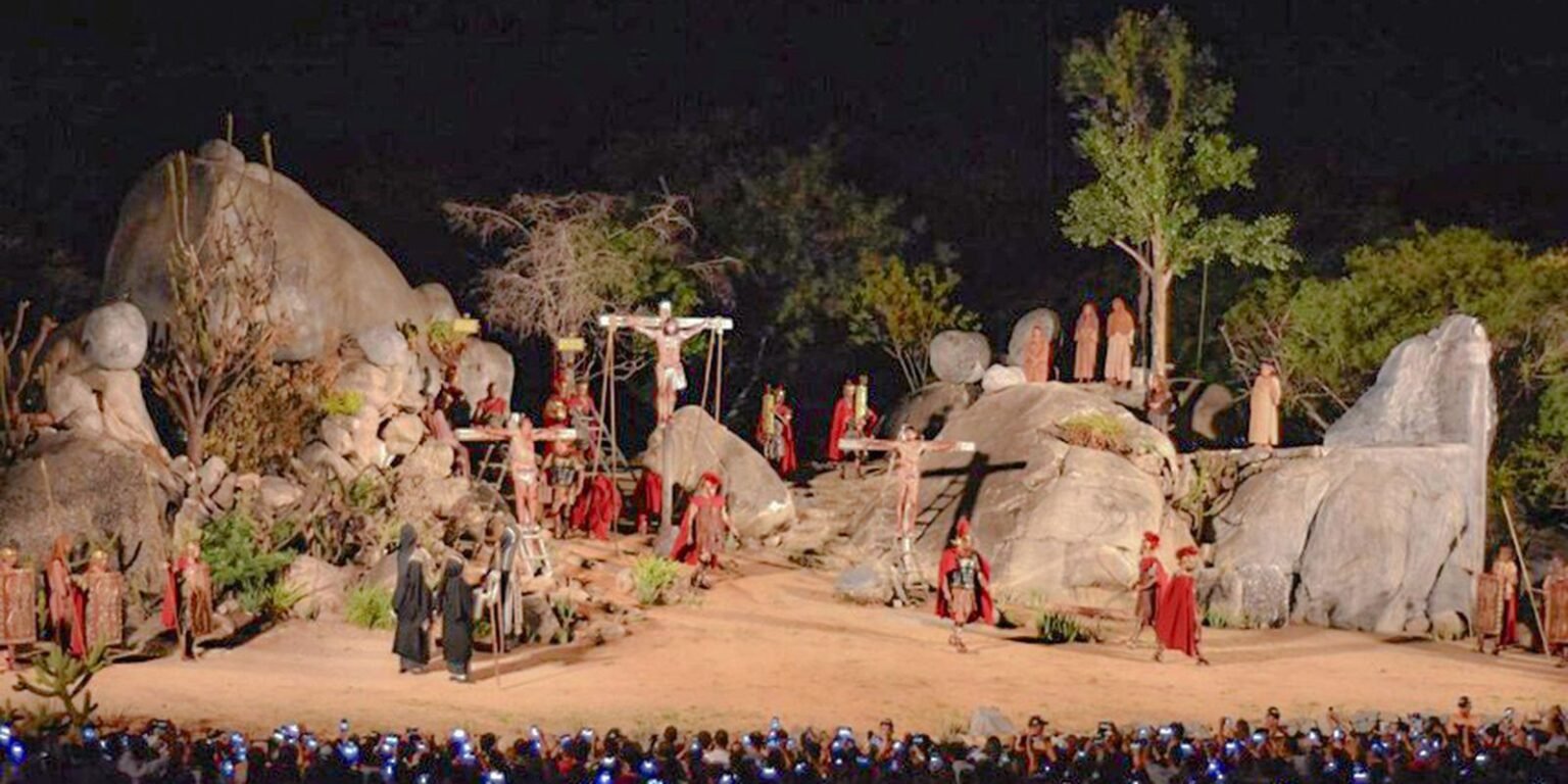 Paixão de Cristo de Nova Jerusalém tem encenações até domingo imagem materia