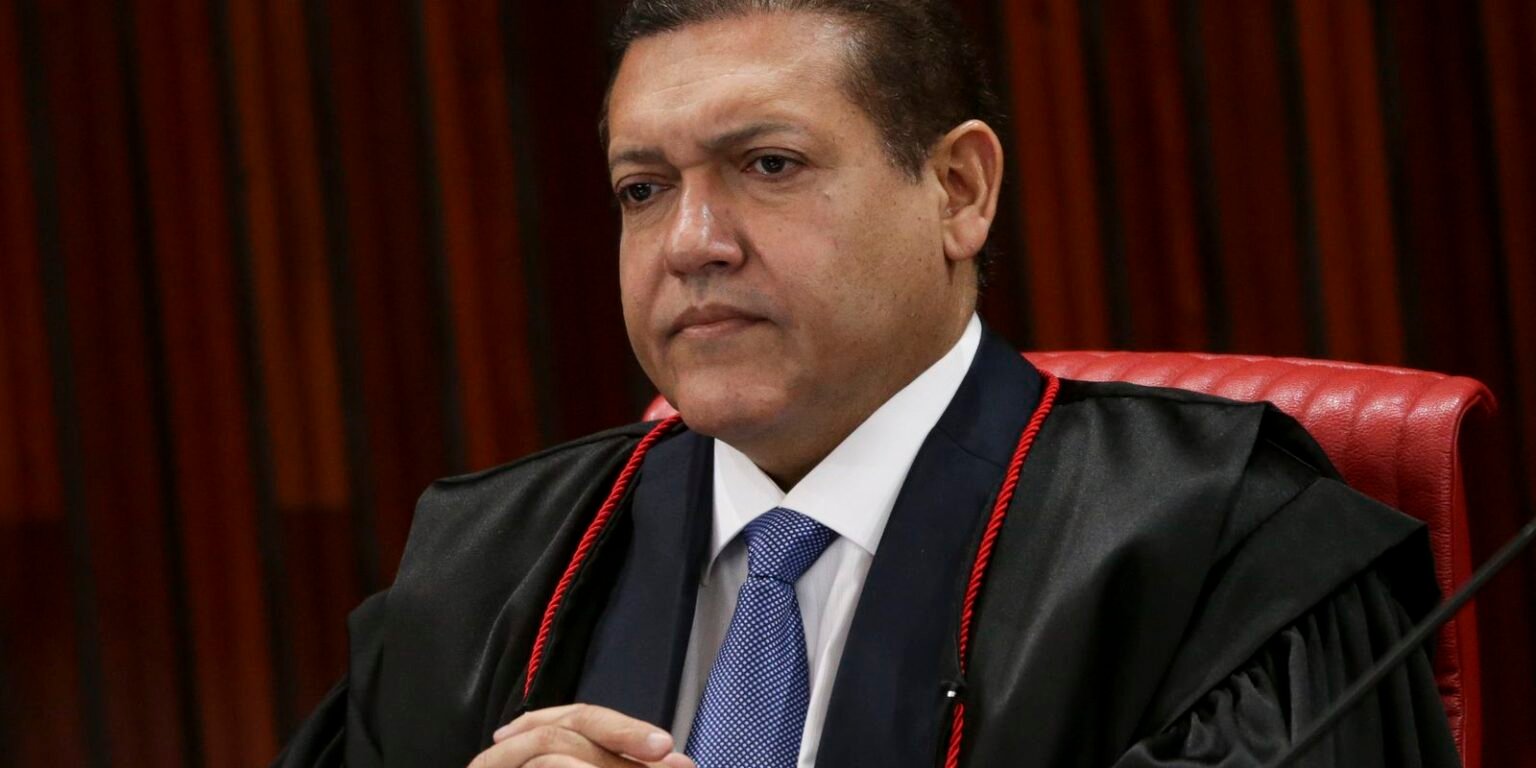 TSE elege Nunes Marques presidente da Corte; Mendonça será vice julgamento tse bolsonaro mcamgo abr 30062023 16