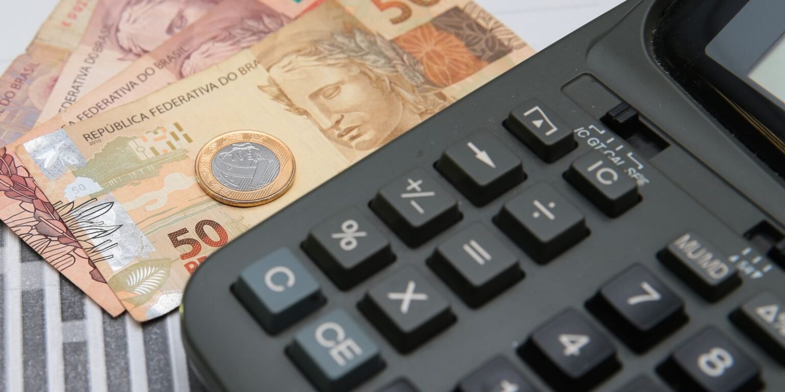 Dívida Pública sobe 1,91% em abril e encosta em R$ 8,8 trilhões 1779909748 economia 1609210412 0